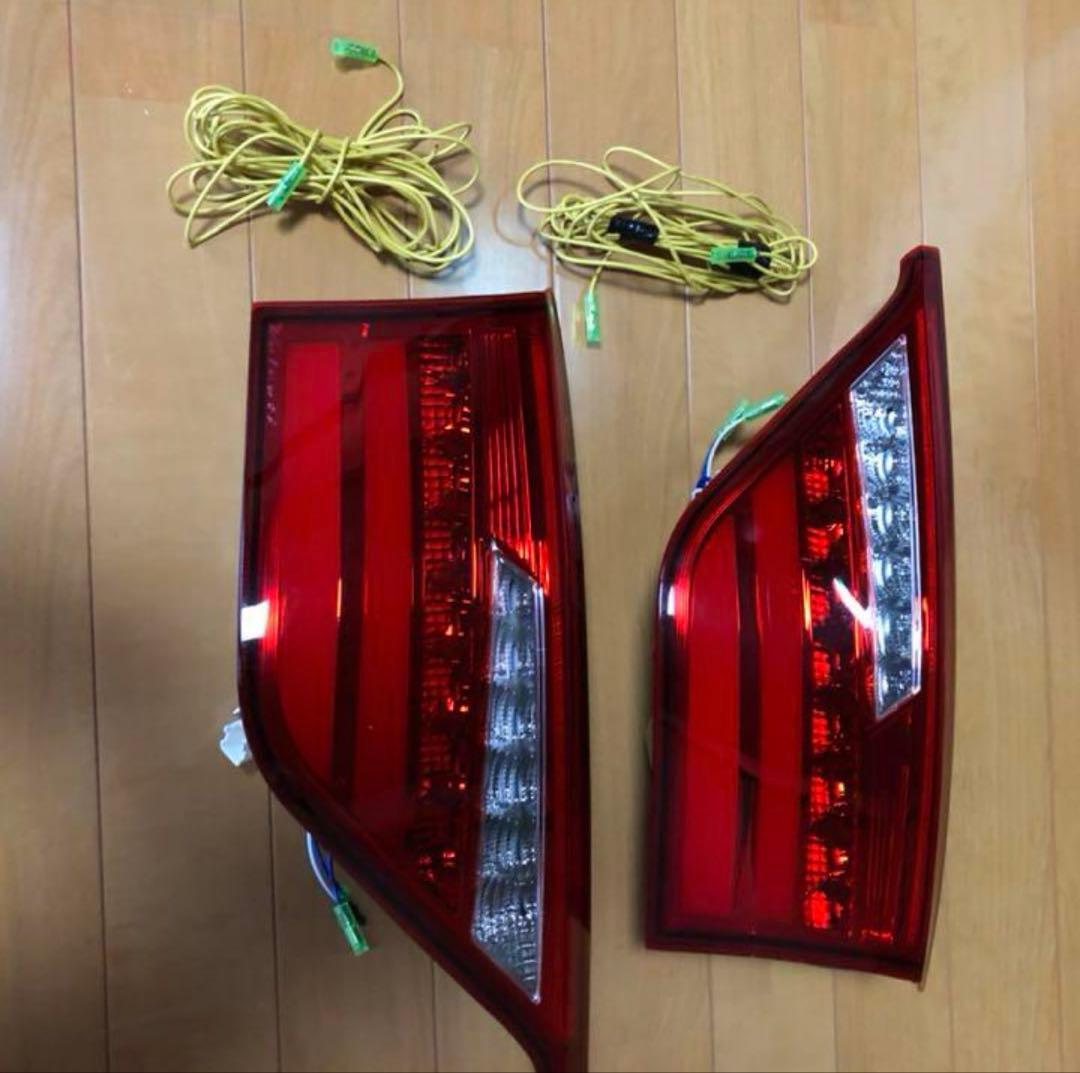 ハリアー60 ヴァレンティレッドテールランプ