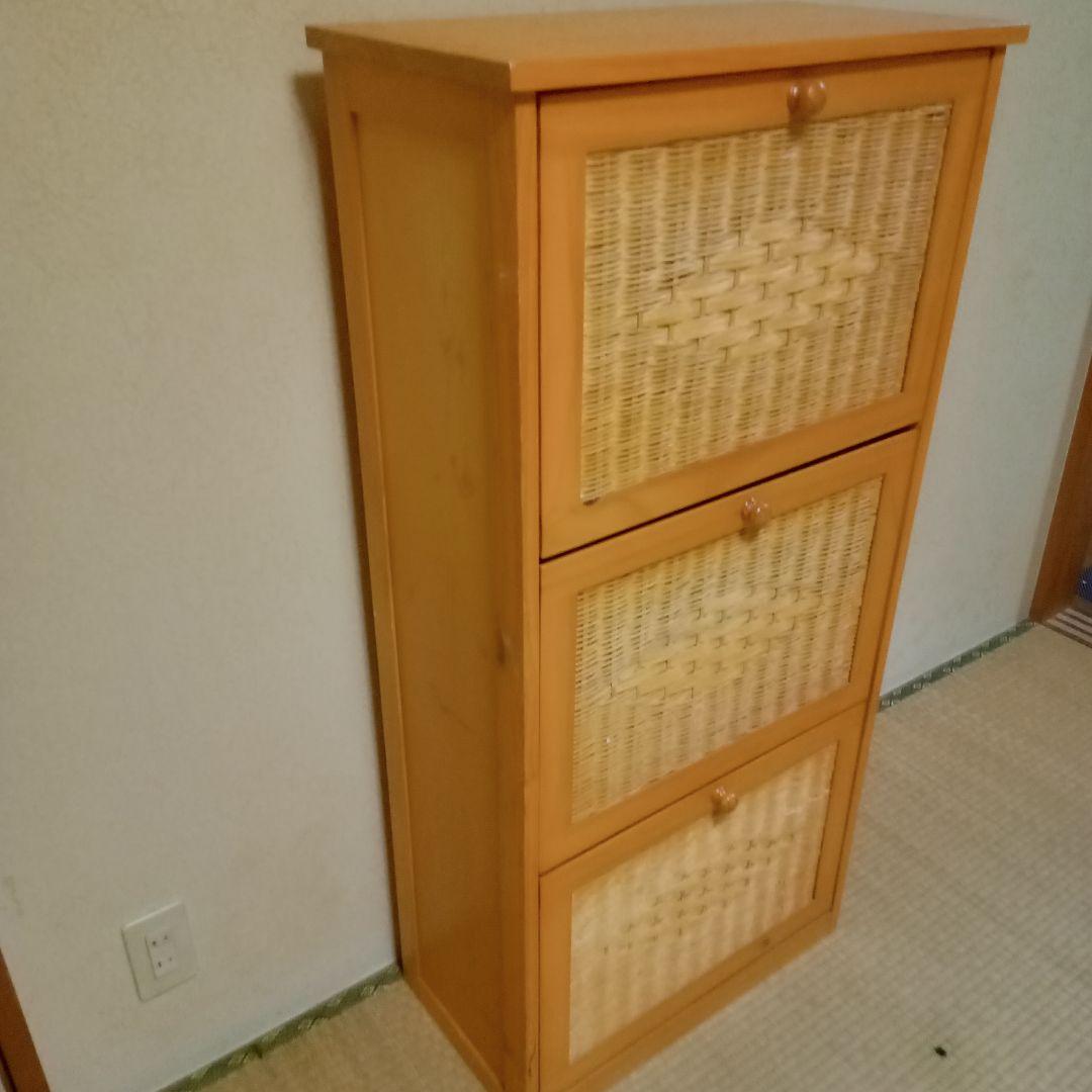 ラタン調ルーバー扉付き 3段薄型シューズラック/靴箱