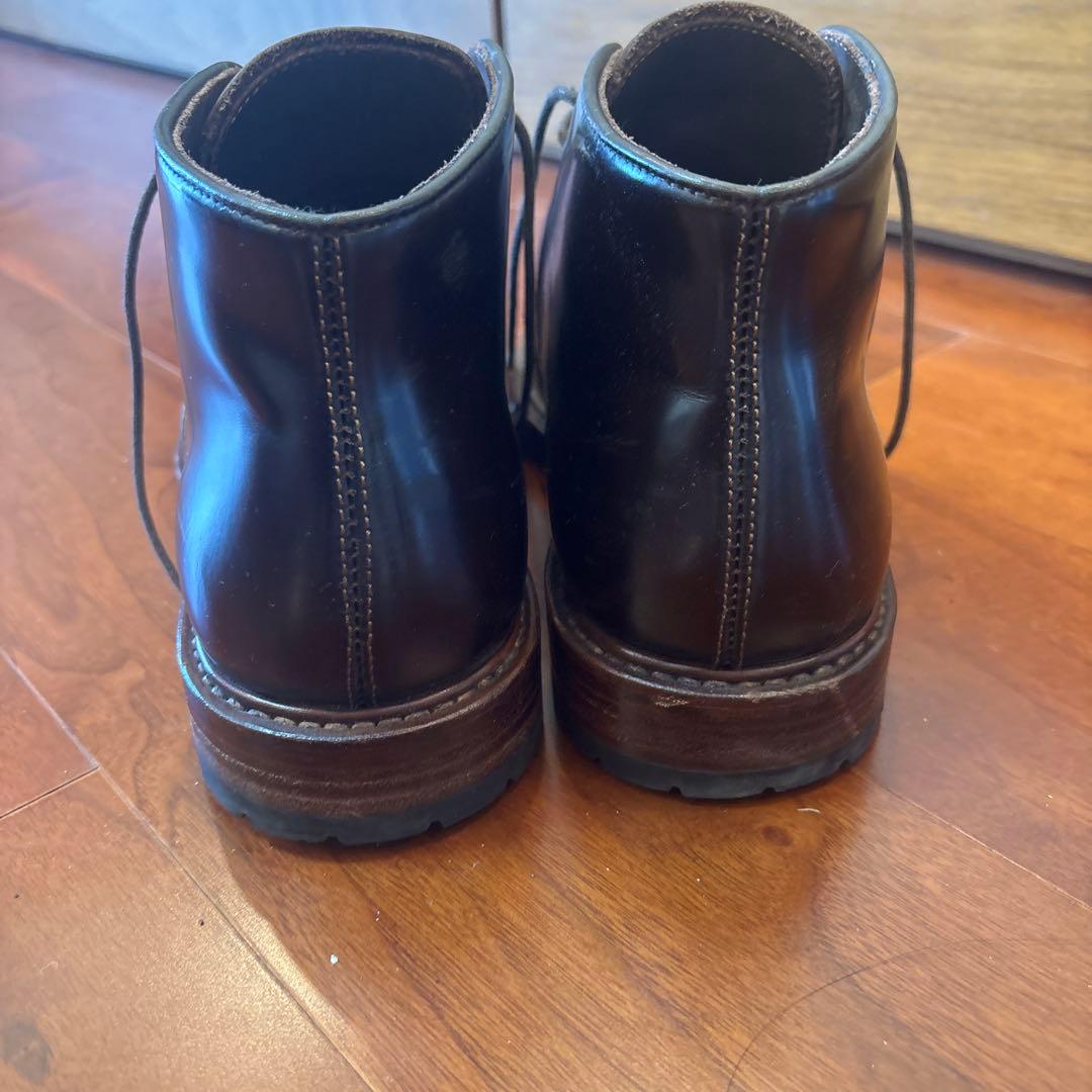 コードバン チャッカブーツ