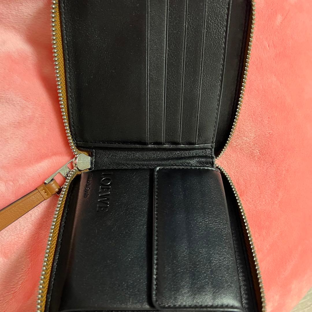 LOEWE ファスナー財布