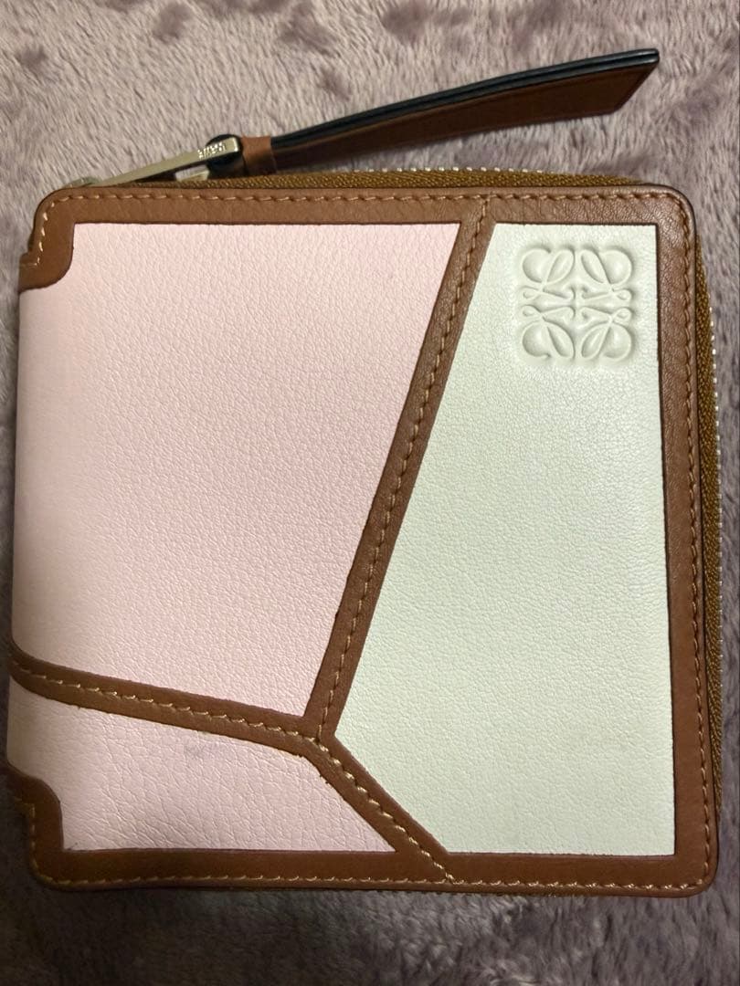 LOEWE ファスナー財布