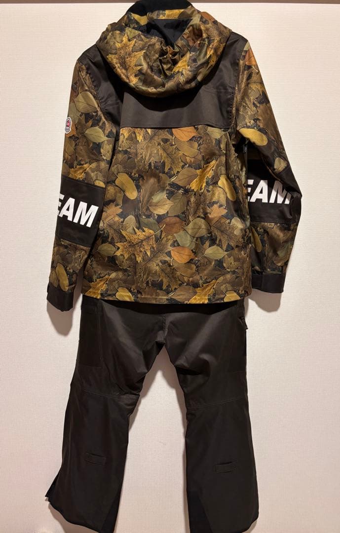 スクリーム　スノーボードウェア上下　ユニセックスサイズS