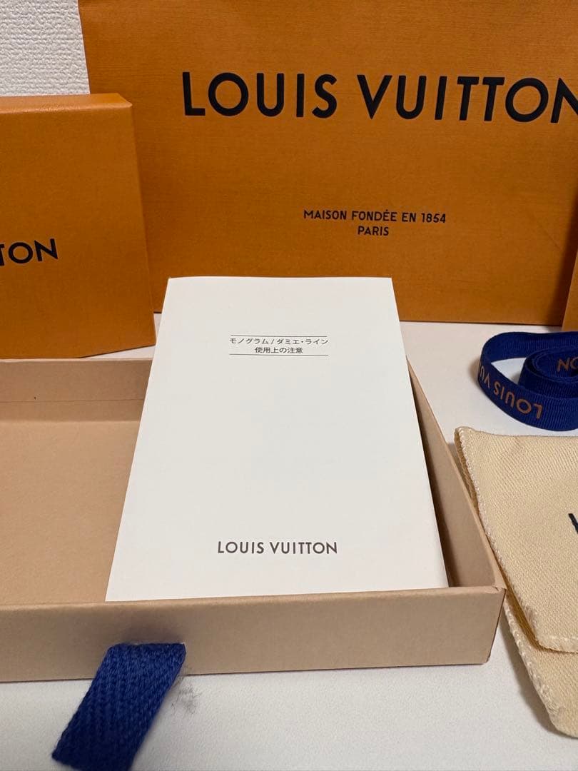 ルイヴィトン ディスカバリーコンパクトウォレット エクリプス