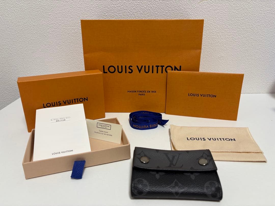 ルイヴィトン ディスカバリーコンパクトウォレット エクリプス