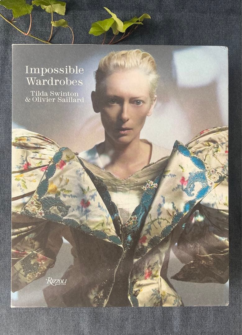 洋書　Impossible Wardrobes Tilda Swinton