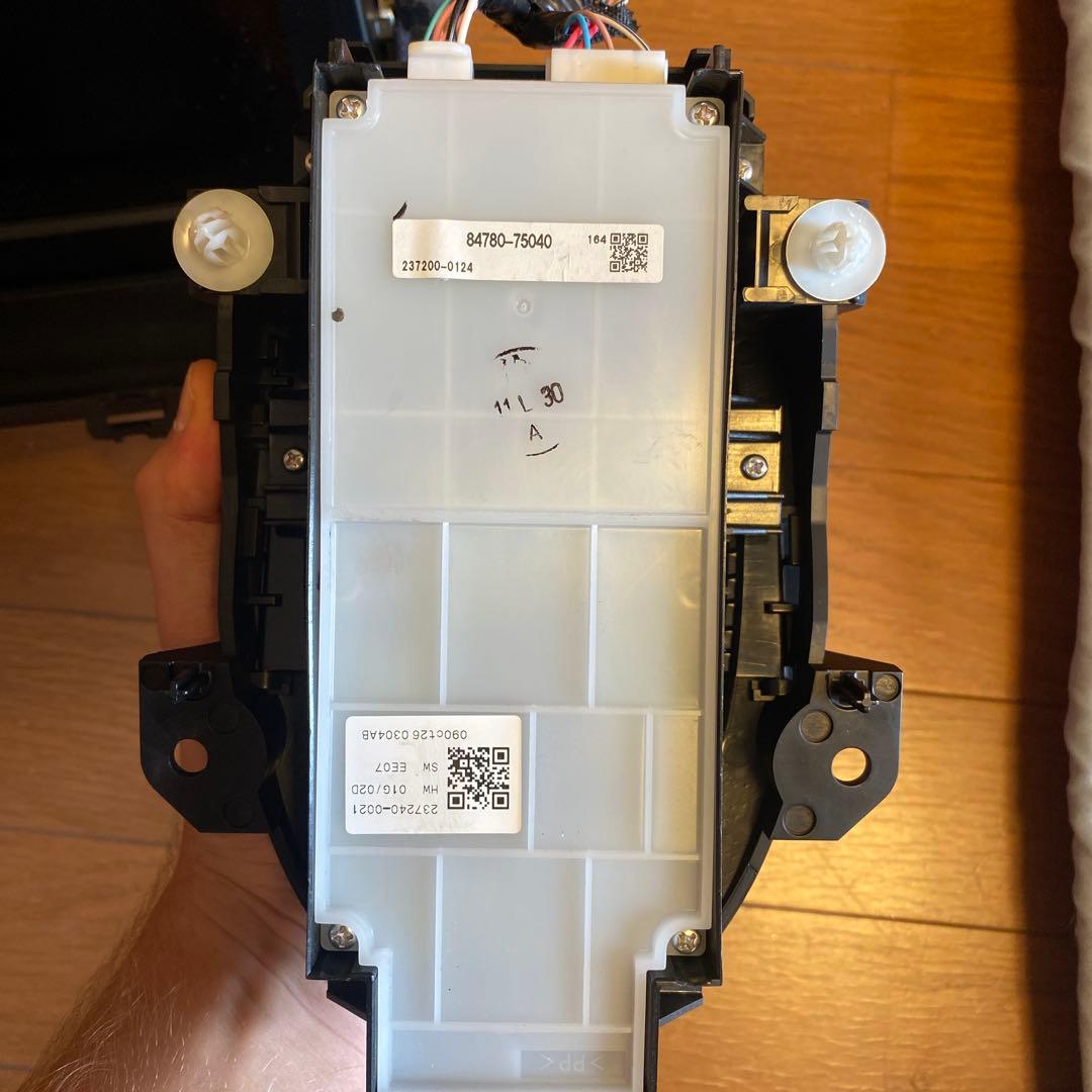 トヨタ サイToyota SAI (AZK10) 純正マルチモニターナビモニター