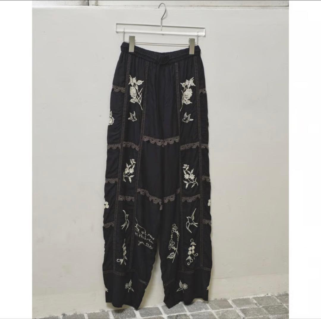 【todayful】Embroidery Patchwork Trousers
