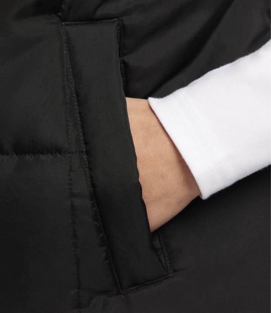 NIKE ウィメンズ　therma-fit ベスト　ブラック 新品未使用　M