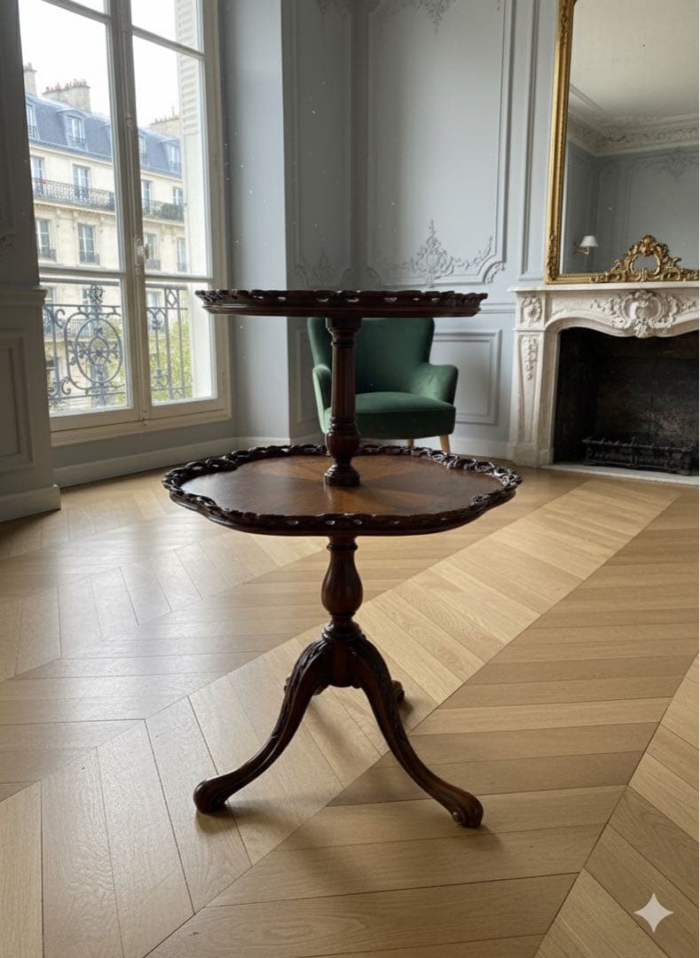 イギリスアンティーク　２段テーブル　 マホガニー象嵌装飾　透かし彫り