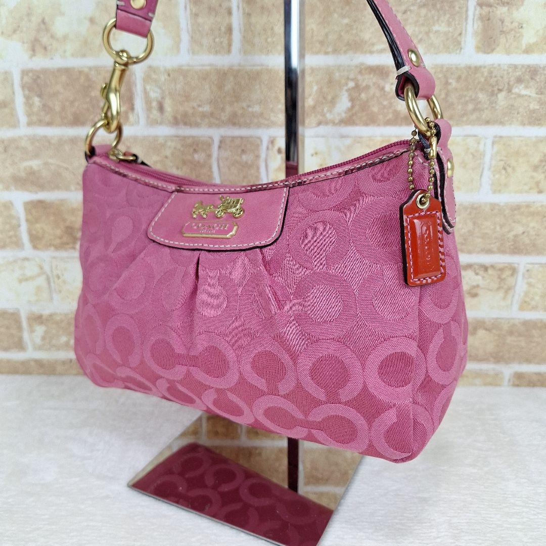 COACH　コーチ　アクセサリーポーチ　キャンバスレザー　馬車　ピンク