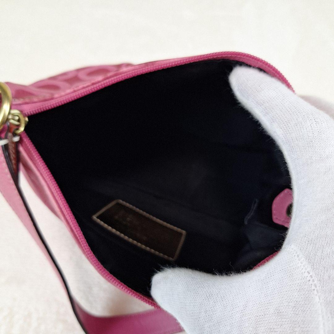 COACH　コーチ　アクセサリーポーチ　キャンバスレザー　馬車　ピンク