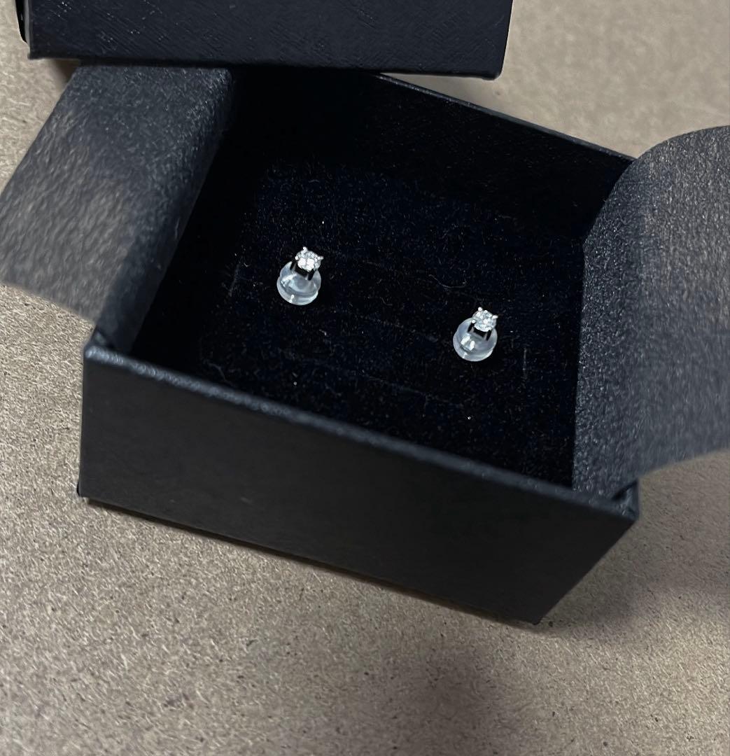 pt900ダイヤモンドピアス スタッドピアス 0.10ct×0.10ct