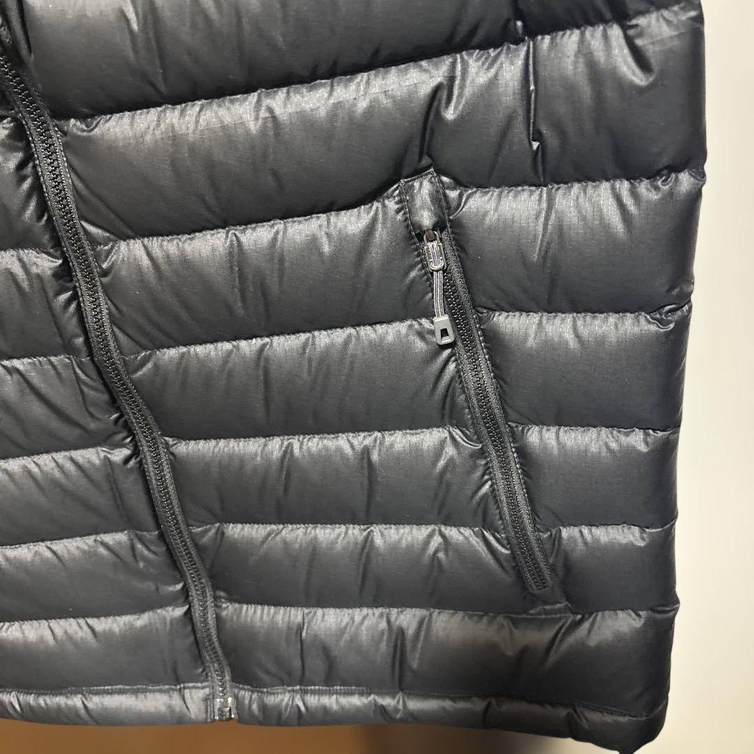 patagonia ブラック ダウンベスト