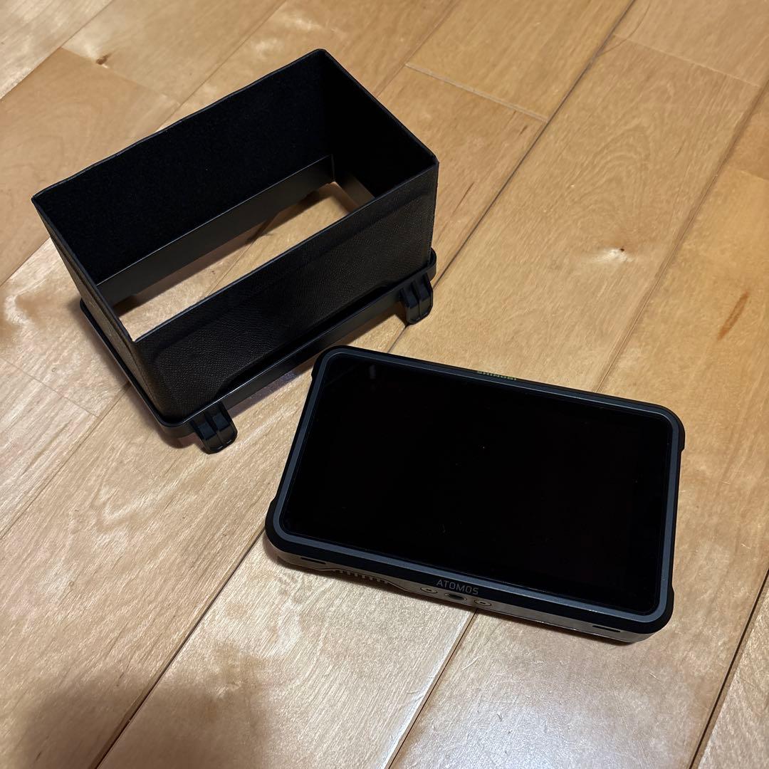 【ジャンク品】SHINOBI 5インチモニター サンシェード付き