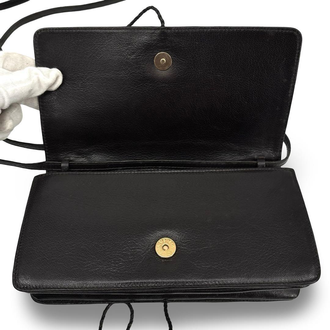 美品】ボッテガヴェネタ　ショルダーバッグ　２WAY ハンドバッグ　ロゴ　レザー