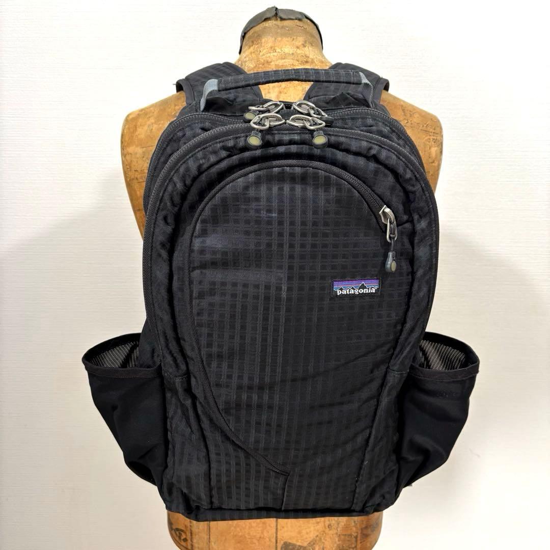 良品 パタゴニア 黒 ブラック ライトワイヤーパック リュック 48860