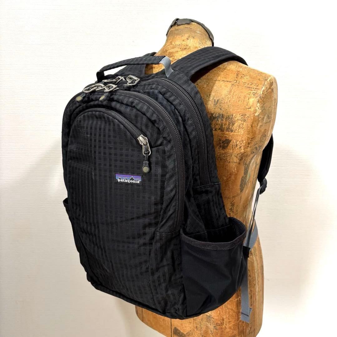 良品 パタゴニア 黒 ブラック ライトワイヤーパック リュック 48860