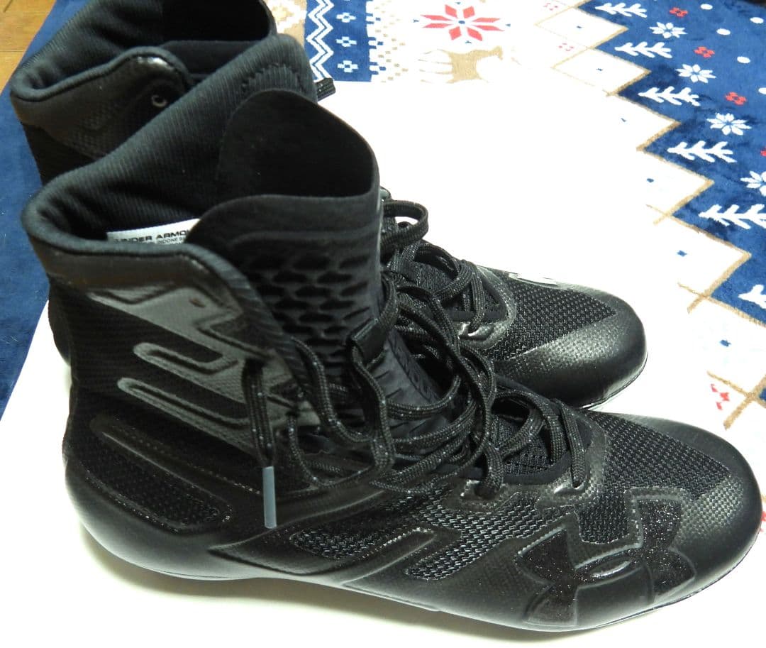 アメフト　スパイク　アンダーアーマー　ハイライト　27.5cm