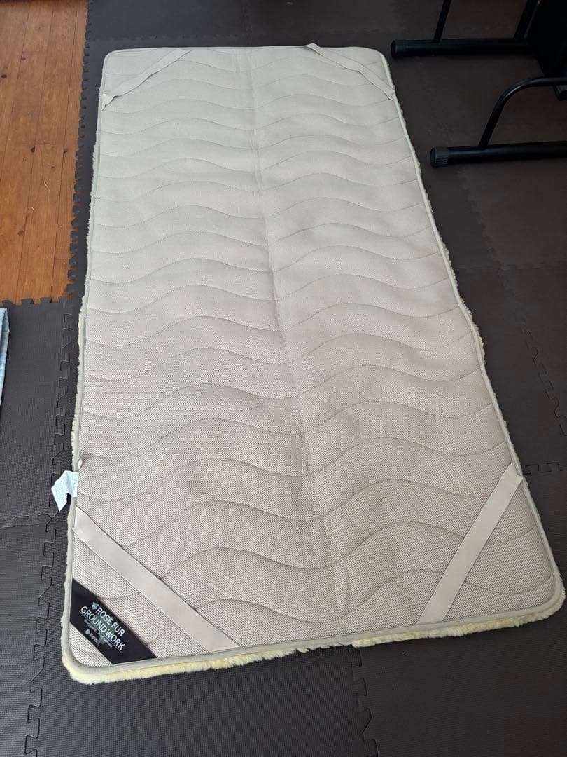 送料無料　ムートンシーツ　シングル　無地　西川　ベージュ　クリーニング済み