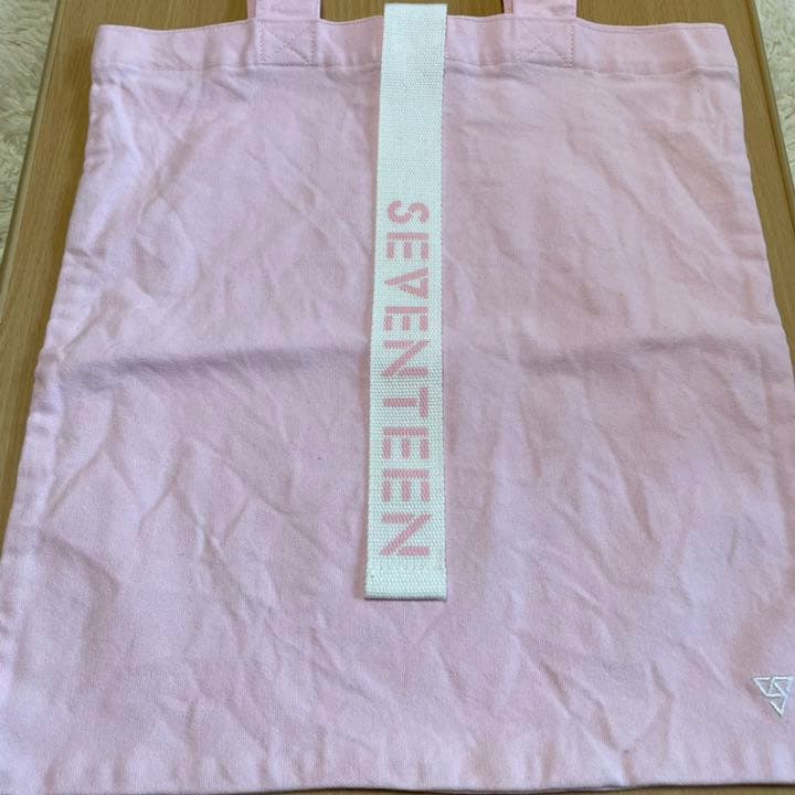 SEVENTEEN セブチ バッグ タオル Tシャツ