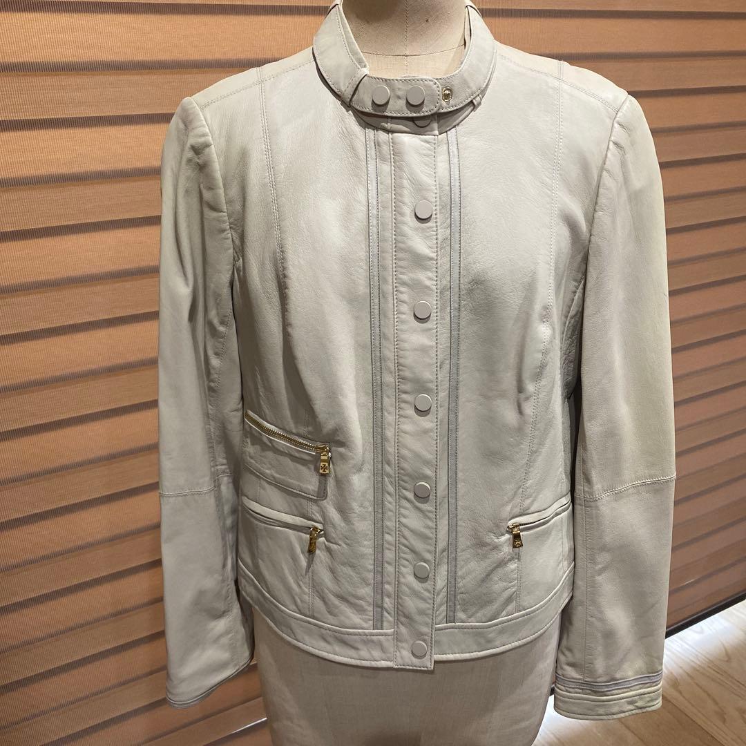 アリエル　トリーバーチ　新品未使用　ジャケット