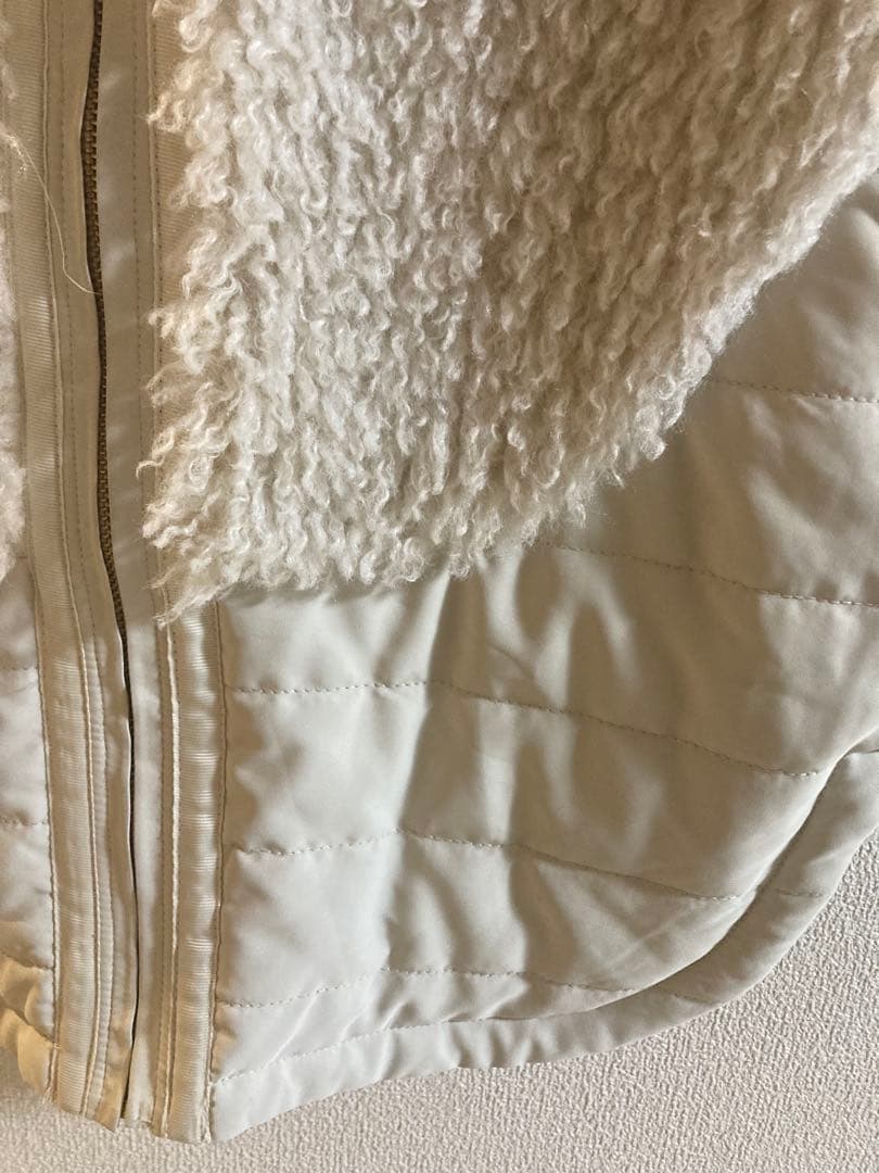 ★美品★リバーシブルベスト(ボア・ムートン)