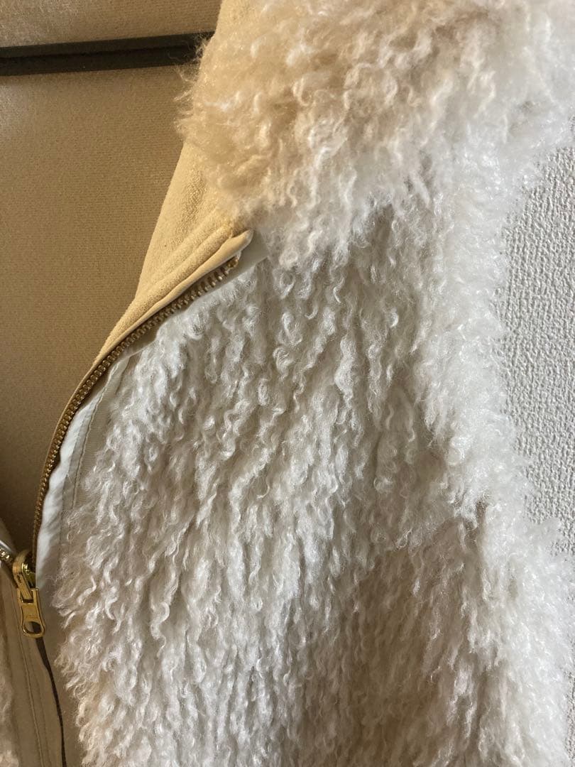 ★美品★リバーシブルベスト(ボア・ムートン)