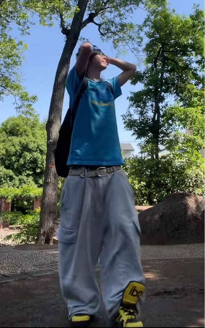 apastideal ベルトループ付きスウェットパンツ archiveポーカーズ