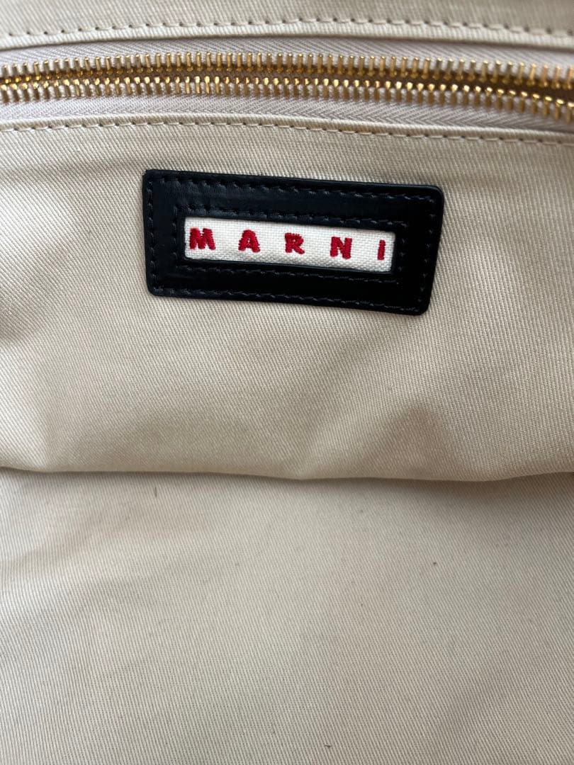 未使用に近い　MARNI マルニ　TROPICALIA BAG SMALL
