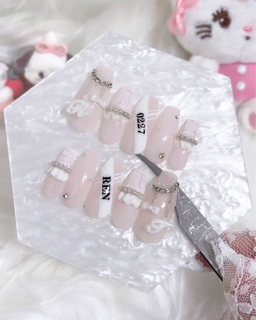 ネイルチップ 量産型 オタクネイル 赤ネイル ツイードネイル 冬ネイル シンプル