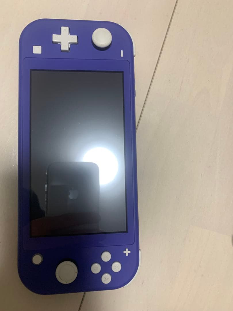 美品Nintendo Switch Lite パープル 本体 充電器 ケース付き