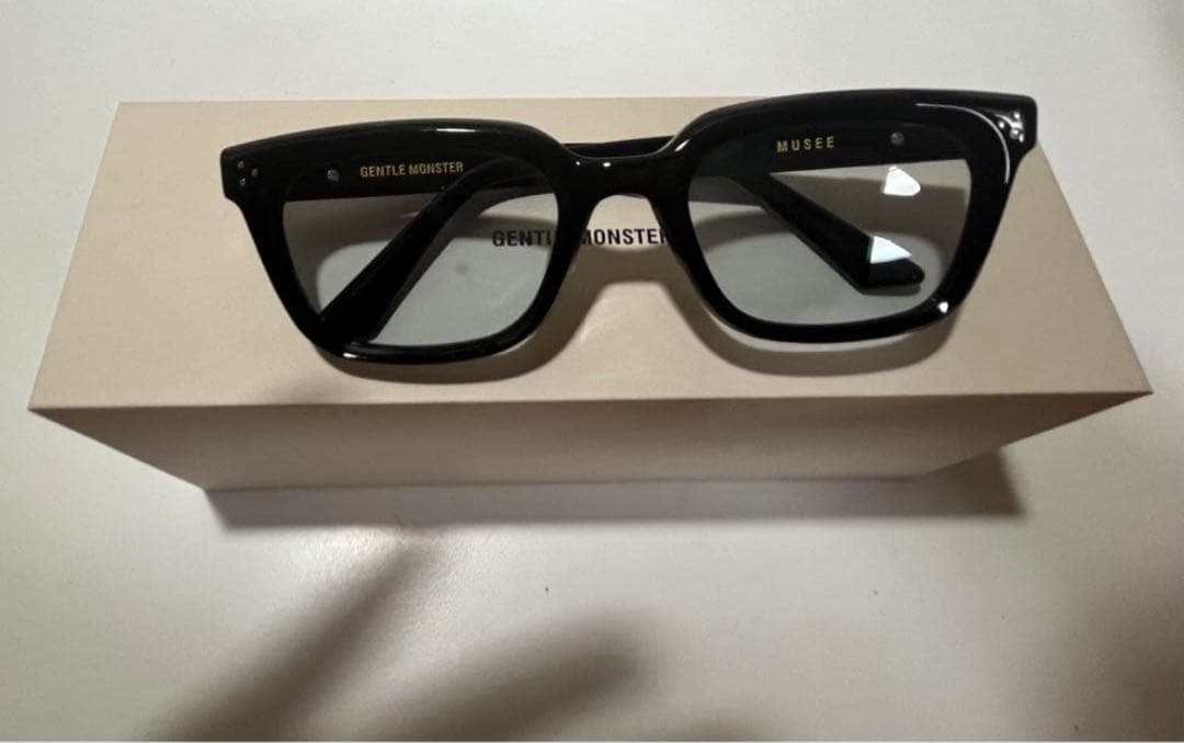 小物 GENTLE MONSTER MUSEE 01(BL)