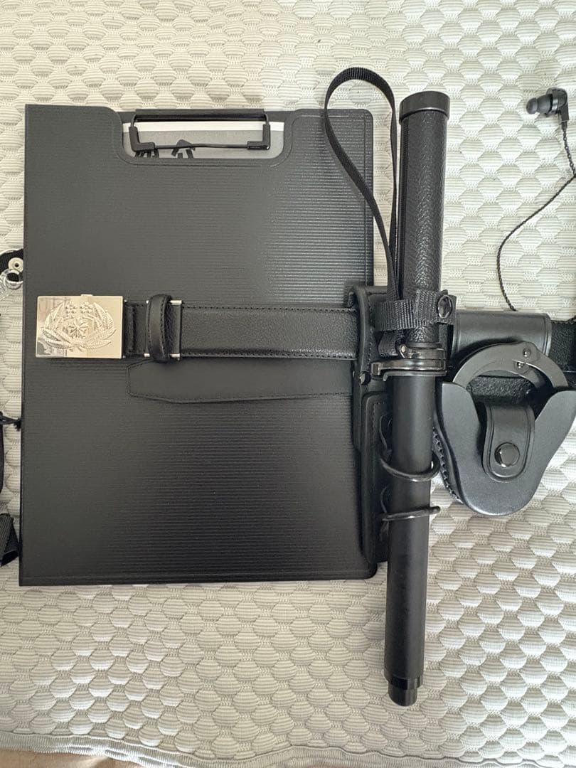 警察グッズ　ホルスターなど