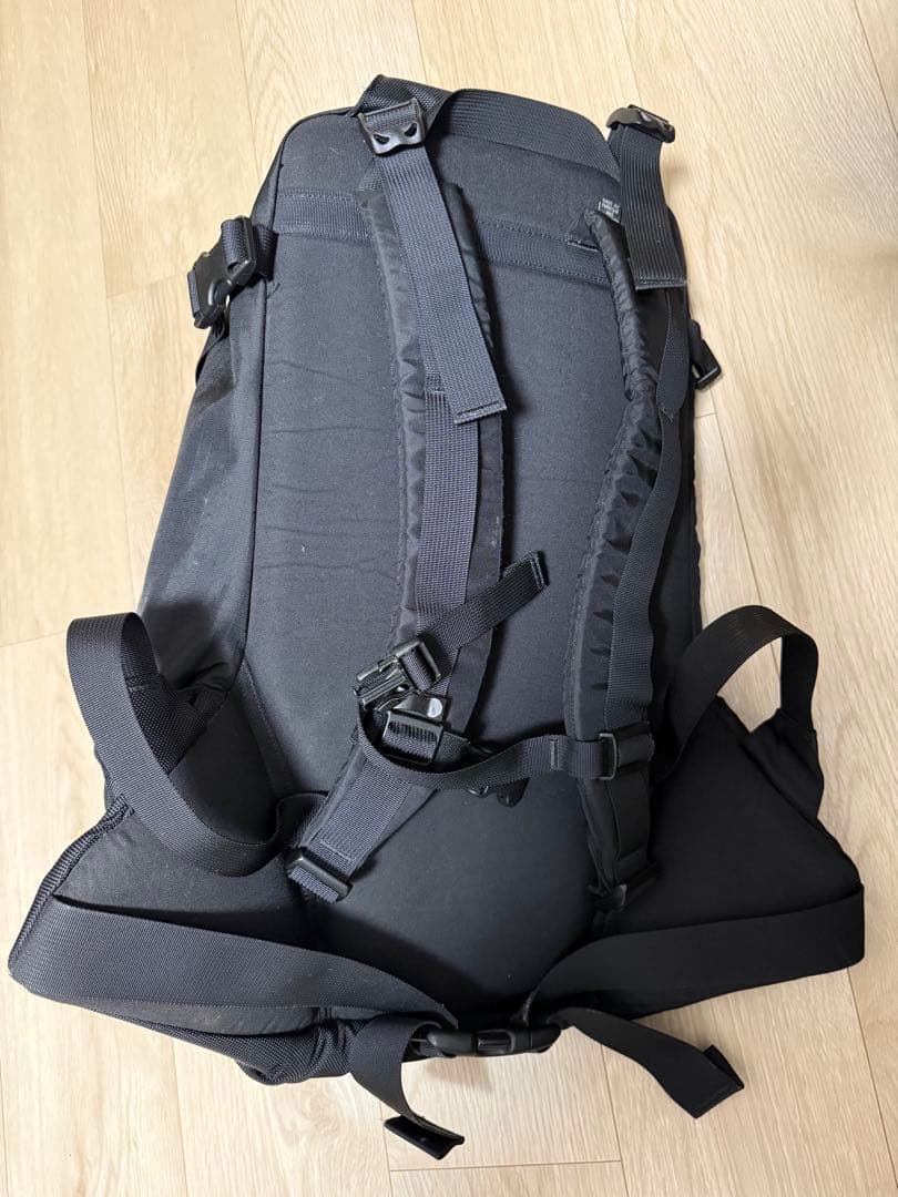 ARC'TERYX Sebring ブラックバックパック　ビームスコラボ