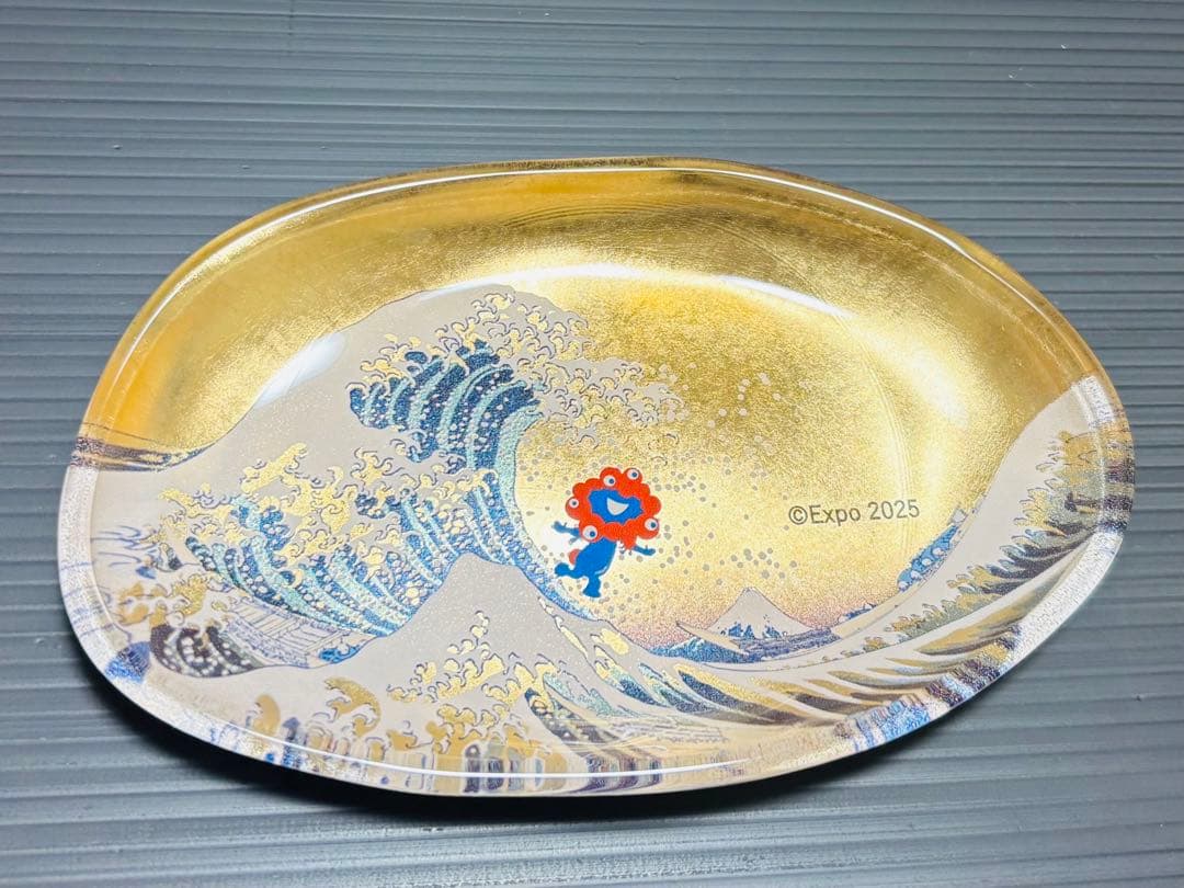 【完売品・新品】大阪万博 ミャクミャク 箔名画 北斎　ガラストレー　神奈川沖浪裏