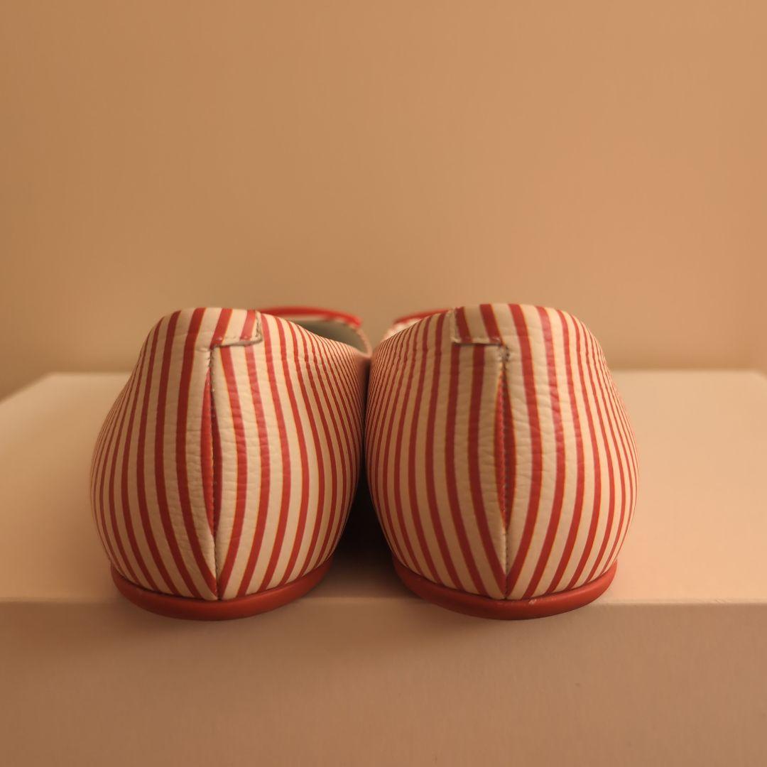 ロジェヴィヴィエRogerVivier赤白ストライプ定番バックルフラットパンプス