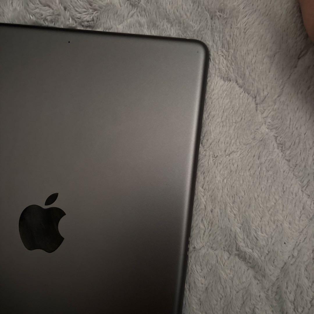 Apple iPad 第9世代10.2インチ Wi-Fiスペースグレー100%