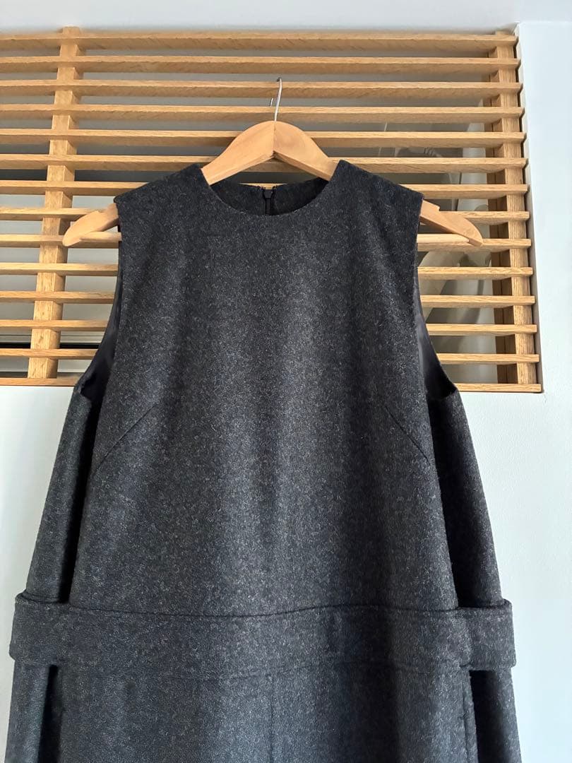 t*a様 【極美品】LOHEN 冬物オールインワンC.GRAY ３８