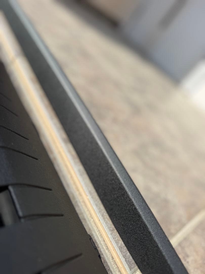 ランドクルーザー　250 グリル　エンブレム　モール　ラプターライナー塗装