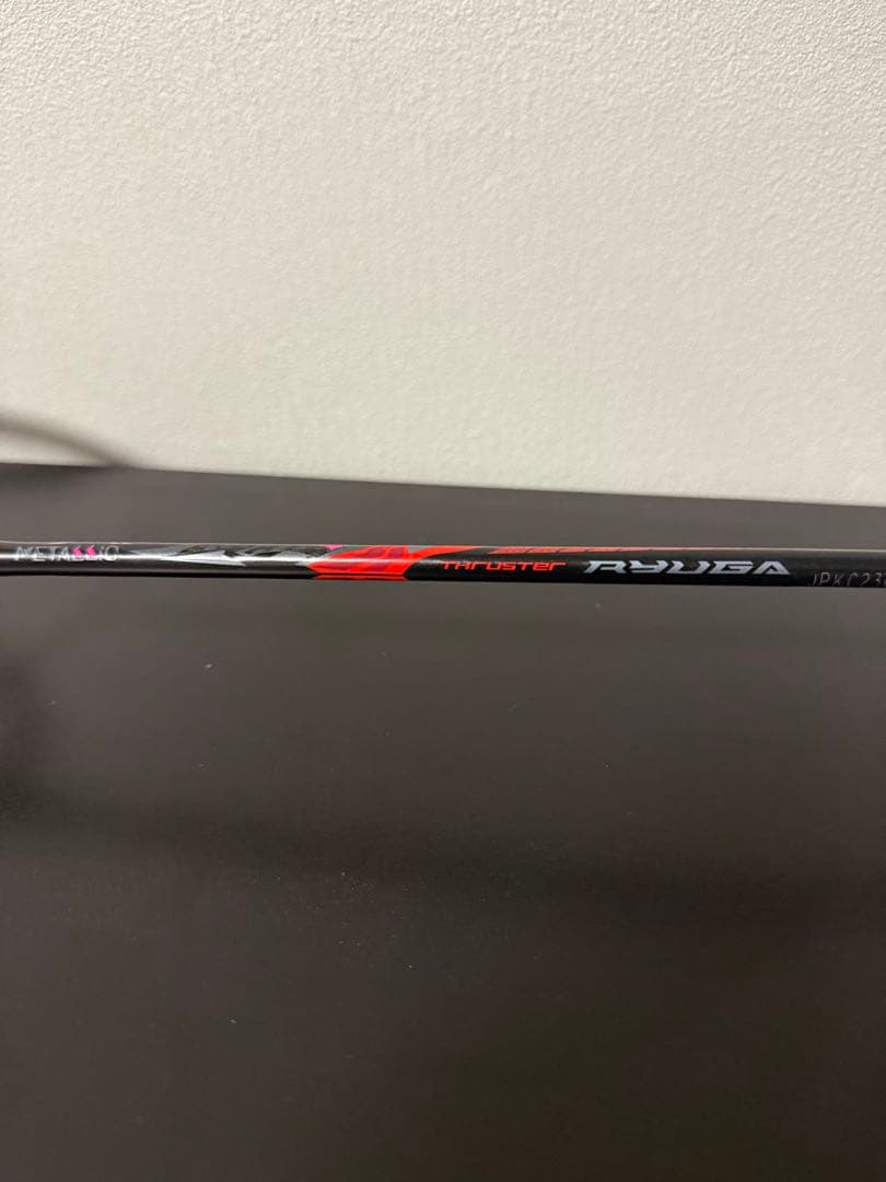 VICTOR THRUSTER RYUGA LLIC ラケット　4UG5