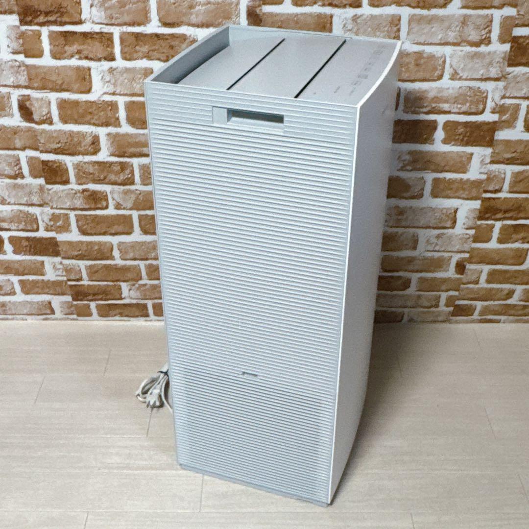 DAIKIN ダイキン ストリーマ 加湿空気清浄機 MCK70YKS-W 31畳