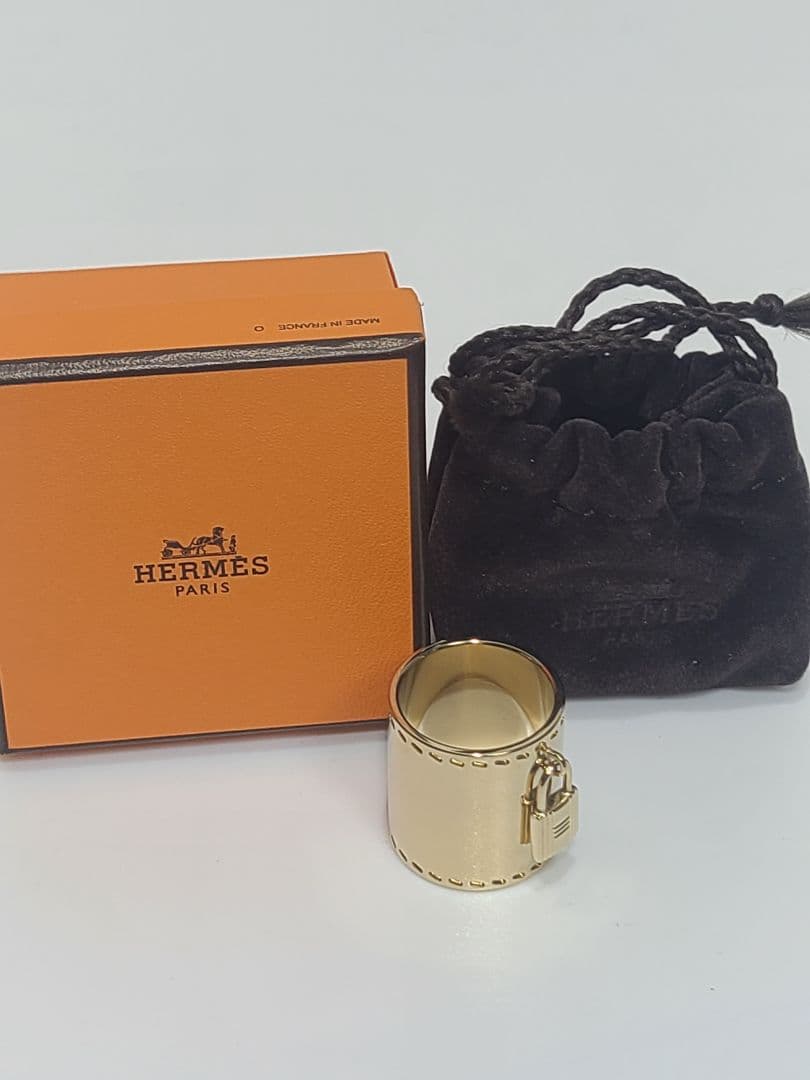 エルメス　カデナチャーム　スカーフリング　ゴールド