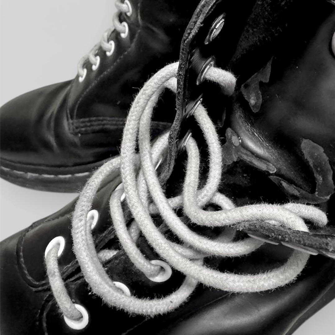 Dr.Martens ドクターマーチン 8ホール 白ステッチ