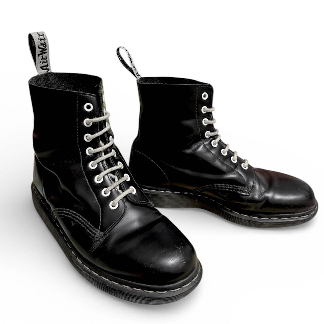 Dr.Martens ドクターマーチン 8ホール 白ステッチ