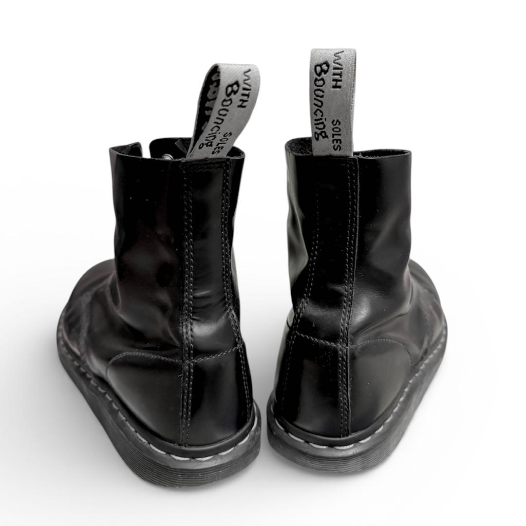 Dr.Martens ドクターマーチン 8ホール 白ステッチ