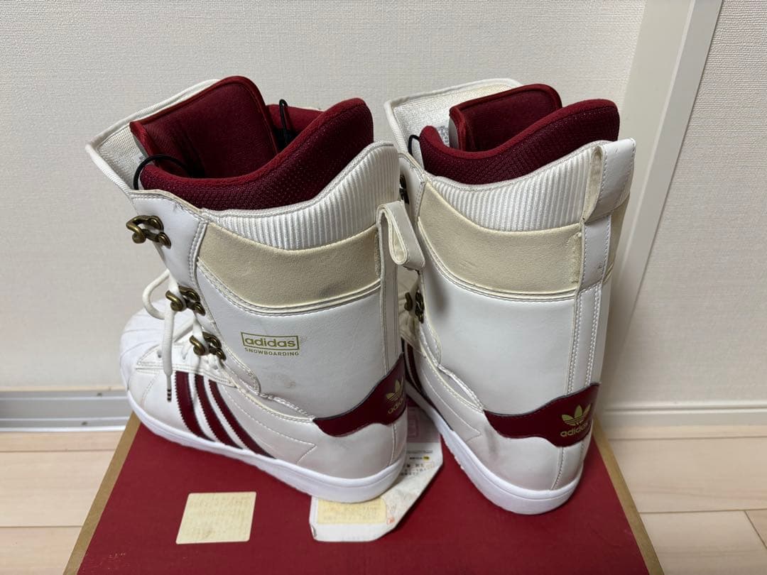 【わん】27cm アディダス　スーパースター　スノーボードブーツ