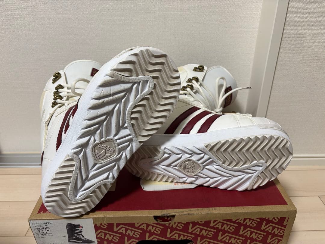 【わん】27cm アディダス　スーパースター　スノーボードブーツ