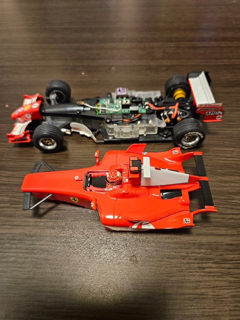 希少 販売終了モデル 京商ミニッツF1 フェラーリ シャーシ&ボディセット