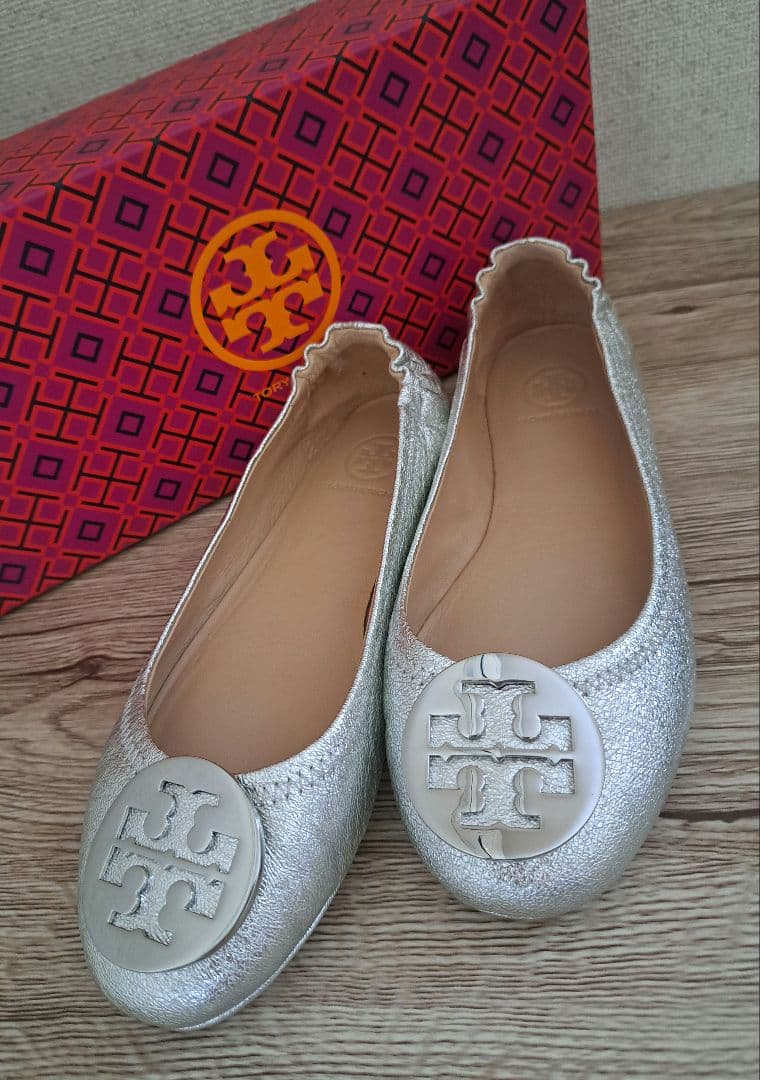Tory Burch トリーバーチ　バレーシューズ　ポーチ付き　6サイズ
