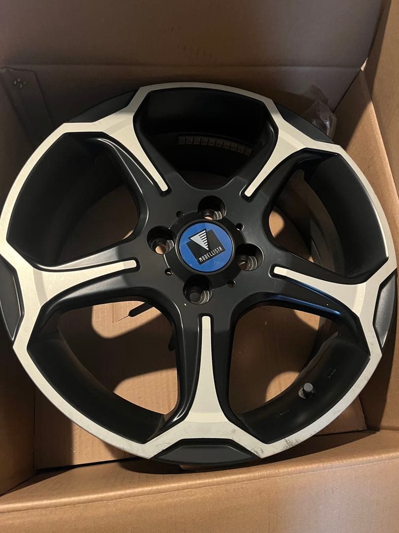 MODELLISTA アクア装着ホイール4本セット